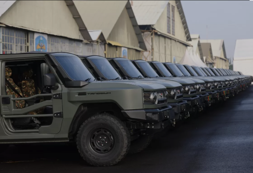 Menhan Serahkan 700 Kendaraan Khusus Maung MV3 ke TNI dan Polri